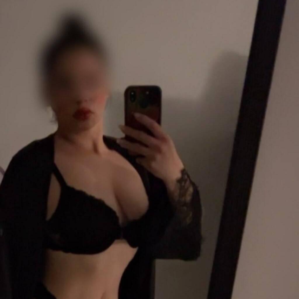 
                        Aurora
                     is Female Escorts. | Kamloops | British Columbia | Canada | canadapleasure.com 
