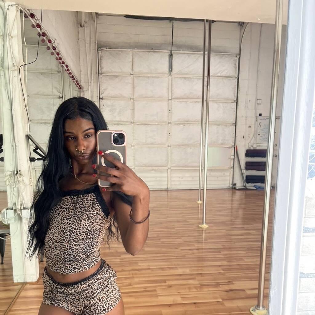 
                        Lexii
                     is Female Escorts. | Medicine Hat | Alberta | Canada | canadapleasure.com 