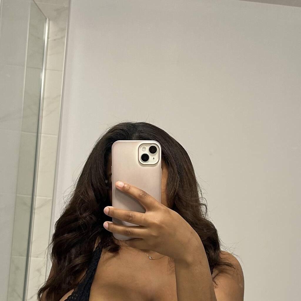 
                        chloe
                     is Female Escorts. | Quebec City | Quebec | Canada | canadapleasure.com 