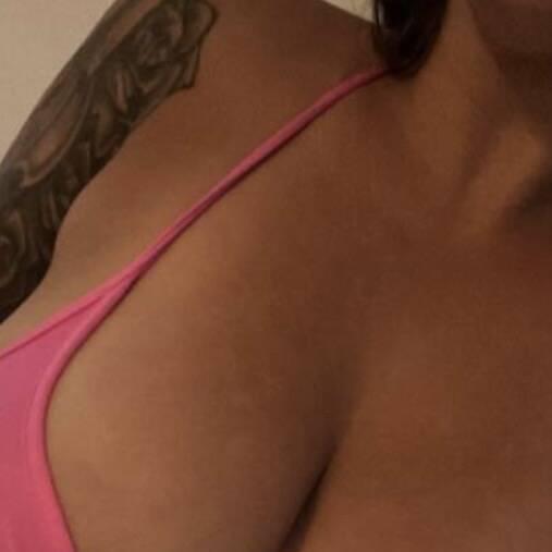 
                        KELLY DTOWN
                     is Female Escorts. | Vancouver | British Columbia | Canada | canadapleasure.com 