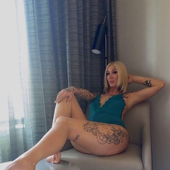 
                        Amber
                     is Female Escorts. | St. Albert | Alberta | Canada | canadapleasure.com 