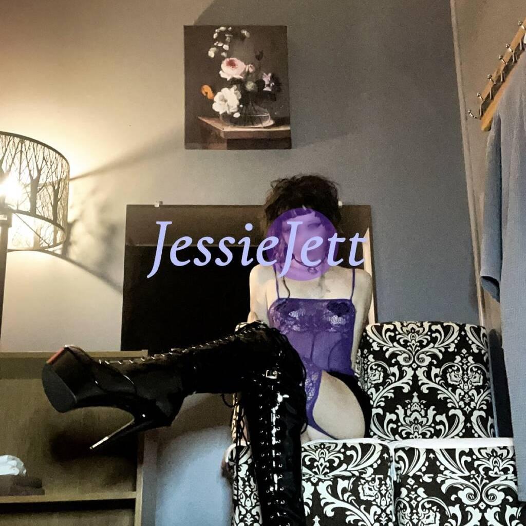 
                        Jessie Jett
                     is Female Escorts. | Lethbridge | Alberta | Canada | canadapleasure.com 