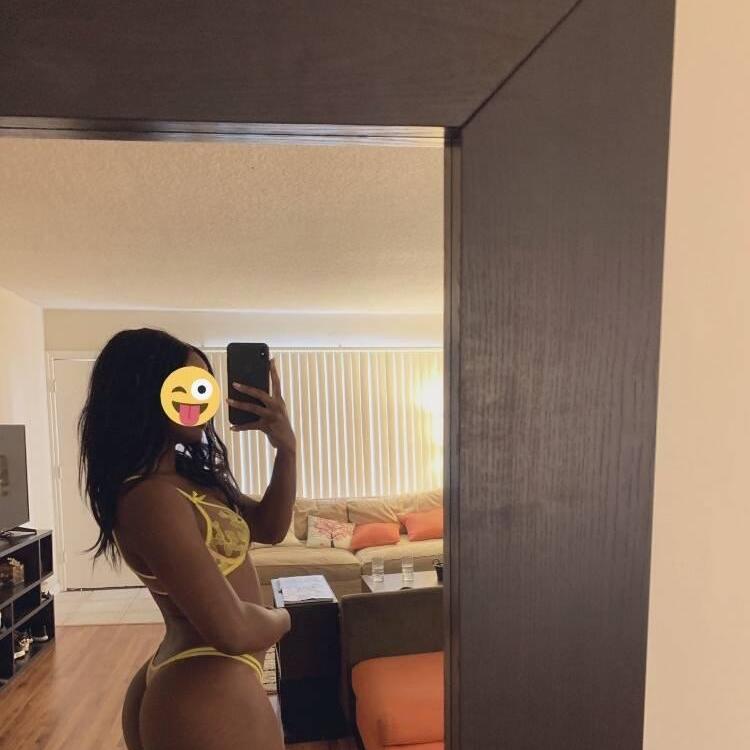 
                        Jasmine
                     is Female Escorts. | Brandon | Manitoba | Canada | canadapleasure.com 