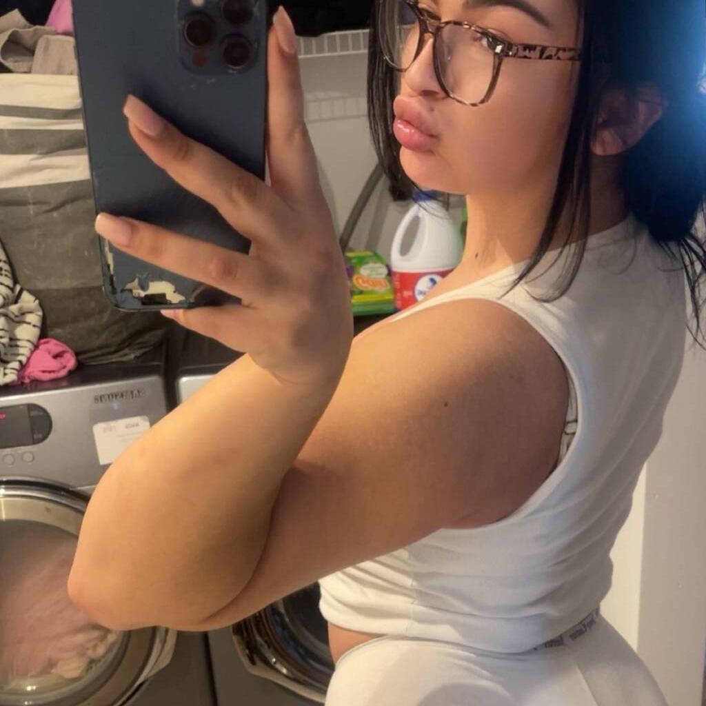 
                        Alexa
                     is Female Escorts. | Montreal | Quebec | Canada | canadapleasure.com 