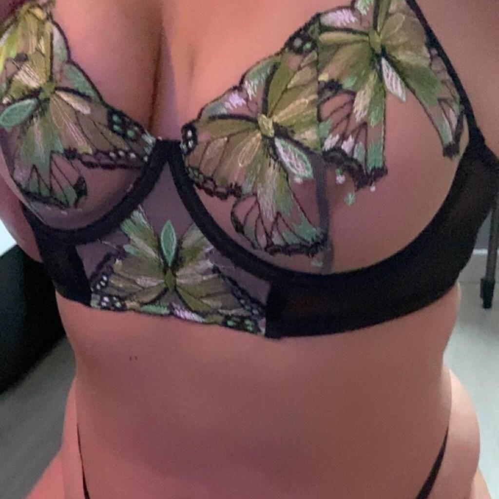 
                        Xnicolex
                     is Female Escorts. | Cariboo | British Columbia | Canada | canadapleasure.com 