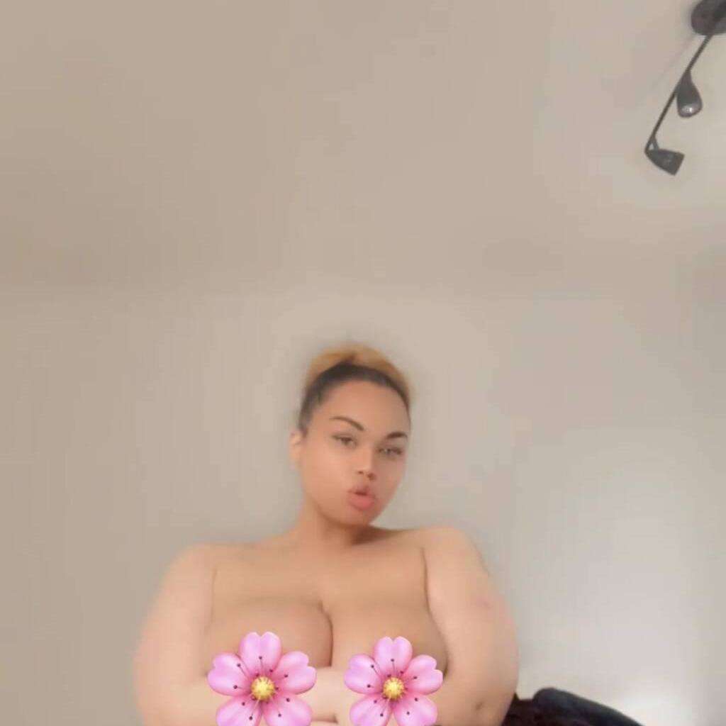 
                        ELLYNA
                     is Female Escorts. | Quebec City | Quebec | Canada | canadapleasure.com 