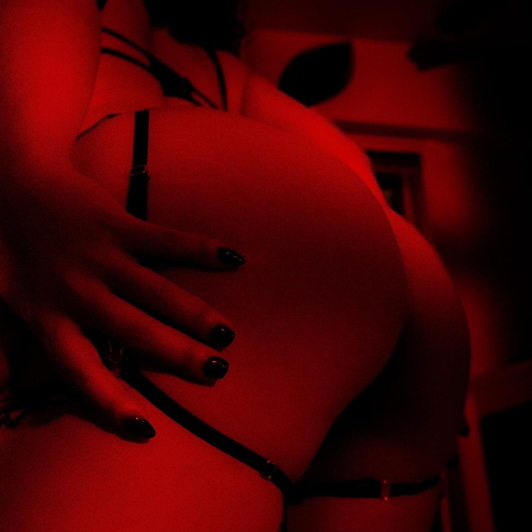 Mia is Female Escorts. | Vancouver | British Columbia | Canada | canadapleasure.com 