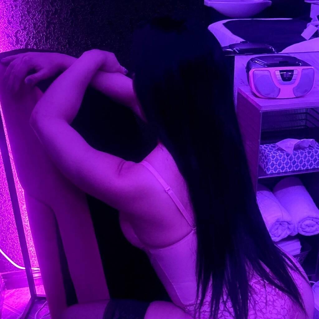 
                        Camille
                     is Female Escorts. | Lethbridge | Alberta | Canada | canadapleasure.com 