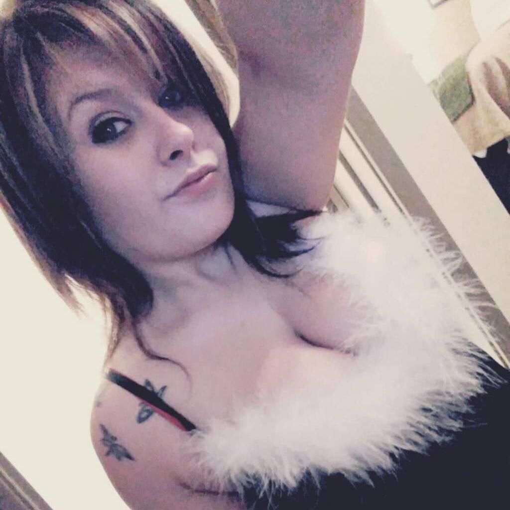 
                        Destiny
                     is Female Escorts. | Chatham | Ontario | Canada | canadapleasure.com 
