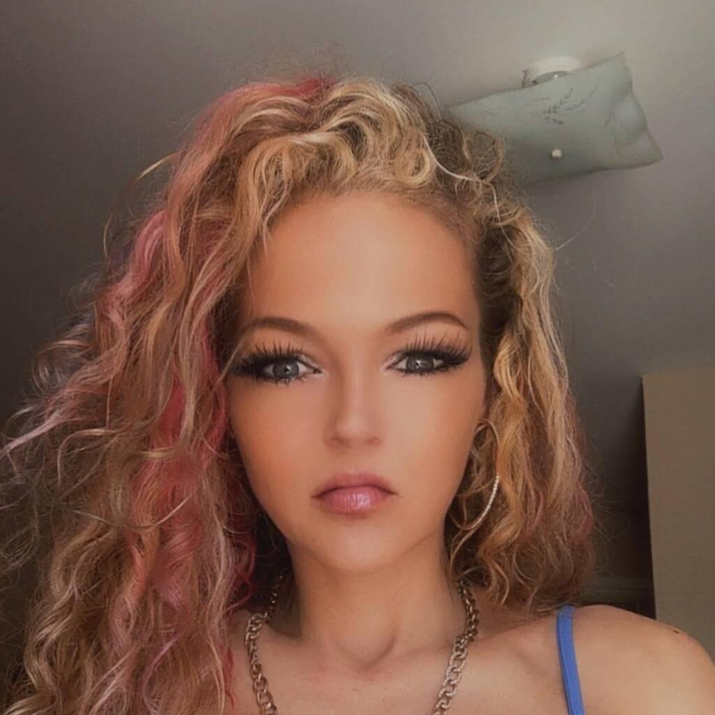 
                        Barbie
                     is Female Escorts. | Barrie | Ontario | Canada | canadapleasure.com 