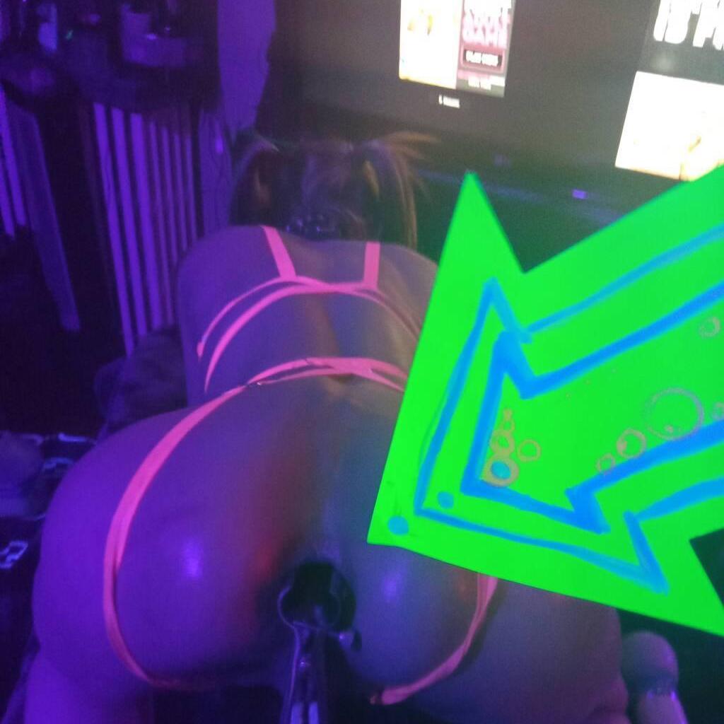 
                        moet
                     is Female Escorts. | Barrie | Ontario | Canada | canadapleasure.com 