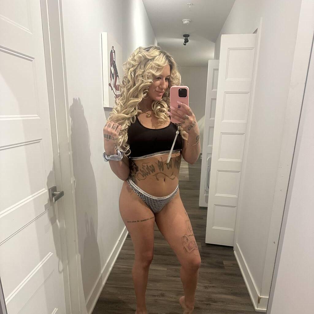 
                        Jennyfer
                     is Female Escorts. | Quebec City | Quebec | Canada | canadapleasure.com 