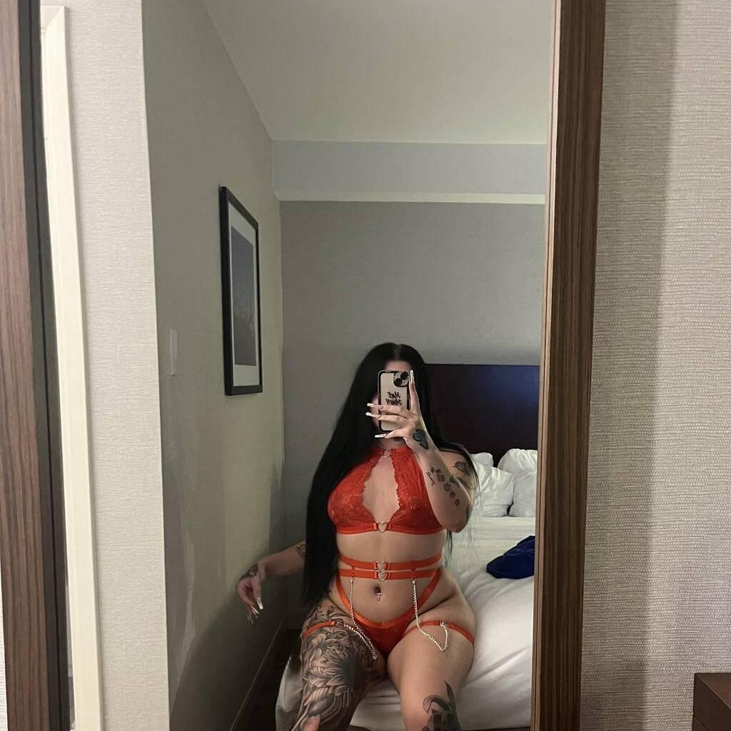 
                        Leah
                     is Female Escorts. | Calgary | Alberta | Canada | canadapleasure.com 