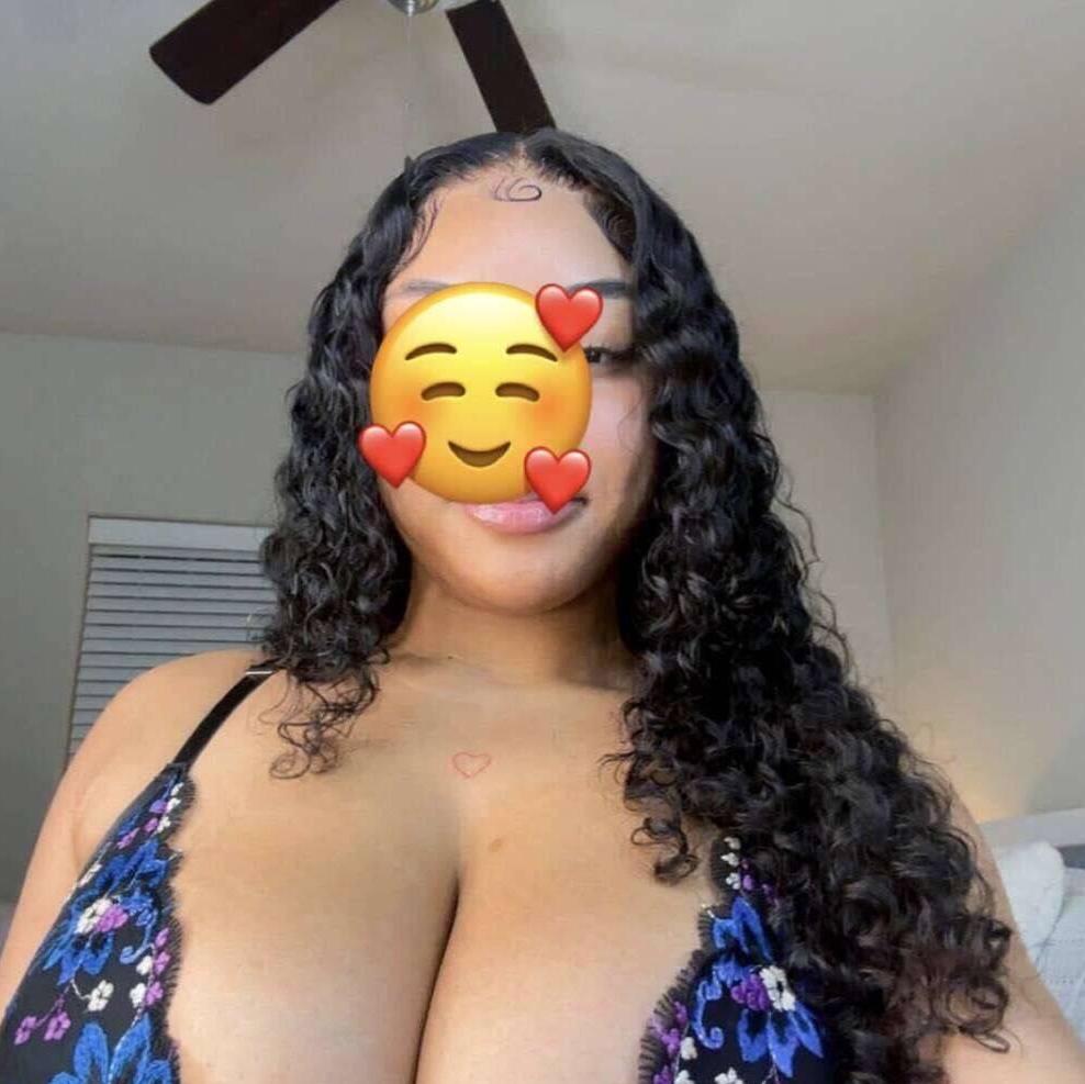 
                        Mia
                     is Female Escorts. | Kingston | Ontario | Canada | canadapleasure.com 