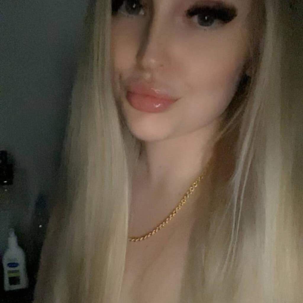 
                        Bella
                     is Female Escorts. | Brandon | Manitoba | Canada | canadapleasure.com 