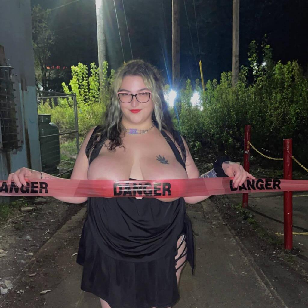 
                        Nessa
                     is Female Escorts. | Moncton | New Brunswick | Canada | canadapleasure.com 
