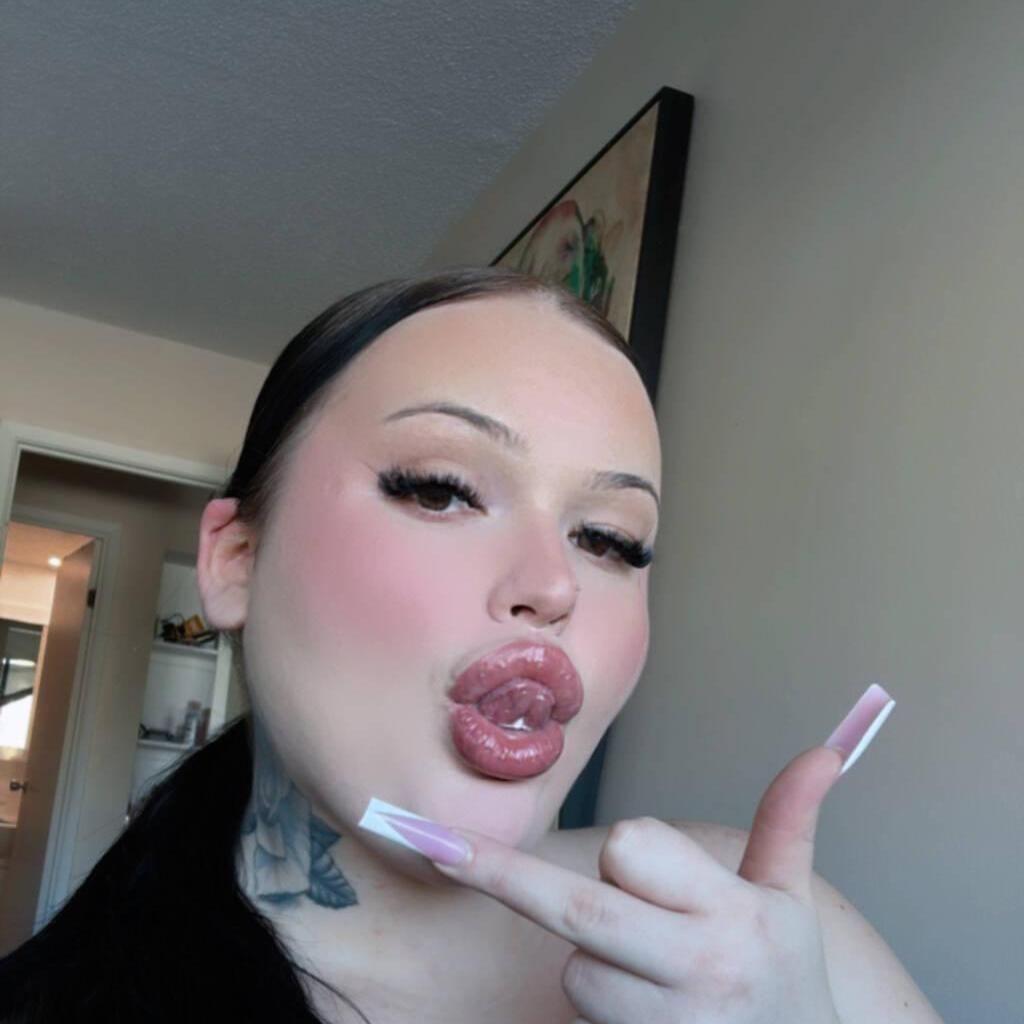 
                        Nikkiii
                     is Female Escorts. | Quebec City | Quebec | Canada | canadapleasure.com 