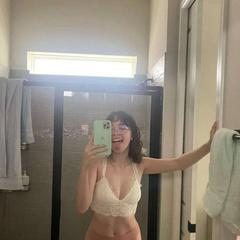 
                        Lily
                     is Female Escorts. | Calgary | Alberta | Canada | canadapleasure.com 