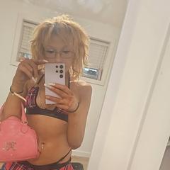 
                        Gia
                     is Female Escorts. | Kelowna | British Columbia | Canada | canadapleasure.com 