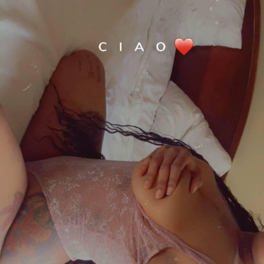 
                        QueenB
                     is Female Escorts. | Niagara | Ontario | Canada | canadapleasure.com 