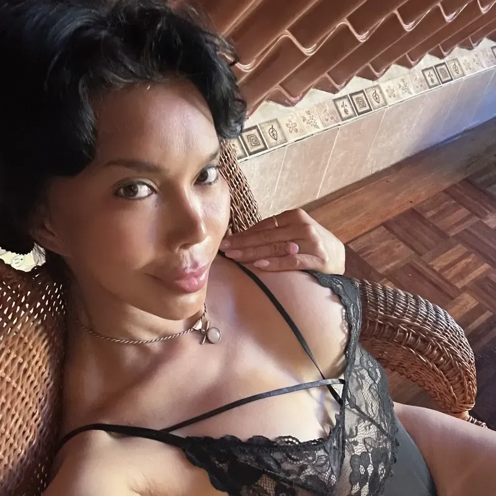 
                        Allie Zeon
                     is Female Escorts. | Sarnia | Ontario | Canada | canadapleasure.com 