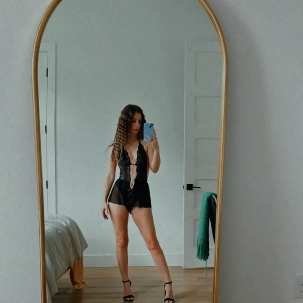 
                        Stella
                     is Female Escorts. | Owen Sound | Ontario | Canada | canadapleasure.com 