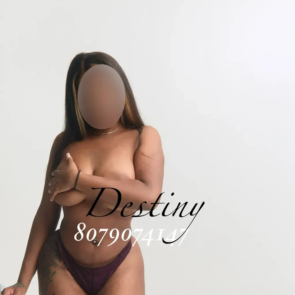 
                        Destiny
                     is Female Escorts. | Thunder Bay | Ontario | Canada | canadapleasure.com 
