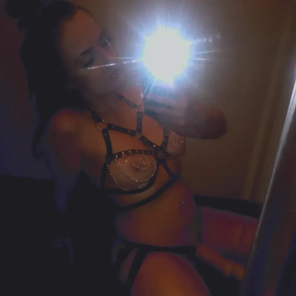 
                        Danyka
                     is Female Escorts. | Regina | Saskatchewan | Canada | canadapleasure.com 
