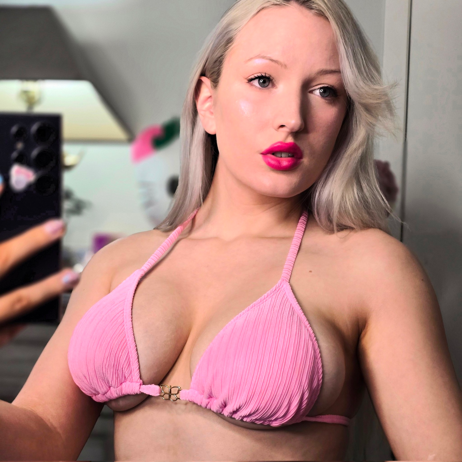 Nikki is Female Escorts. | Grande Prairie | Alberta | Canada | canadapleasure.com 