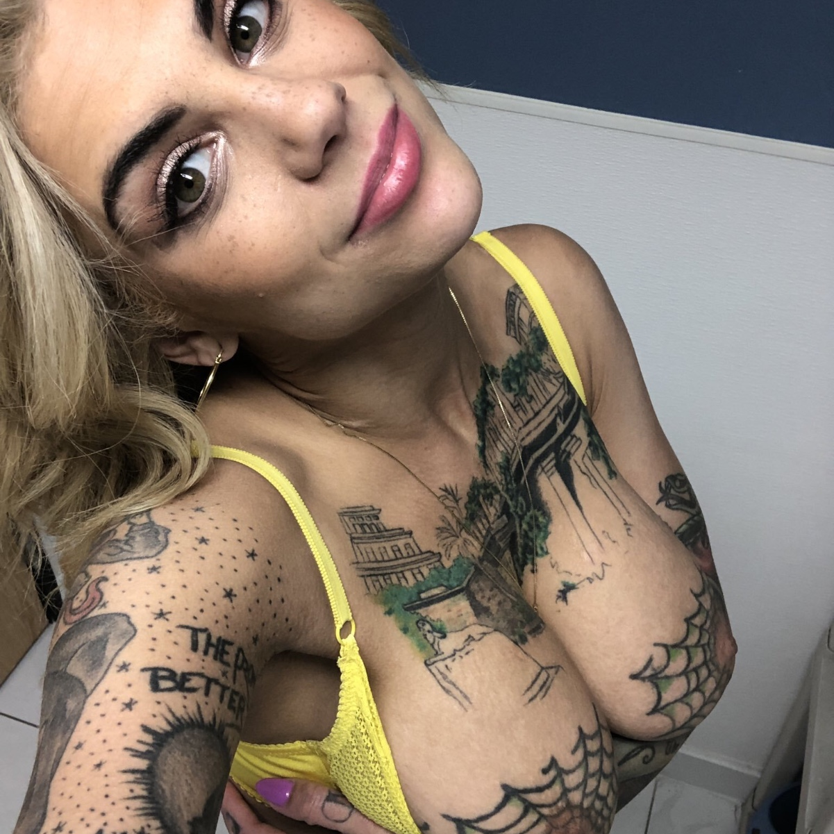 Sarah Craig is Female Escorts. | Calgary | Alberta | Canada | canadapleasure.com 
