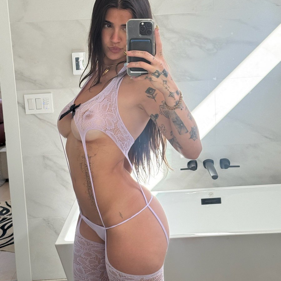Alaina hicks is Female Escorts. | Moncton | New Brunswick | Canada | canadapleasure.com 