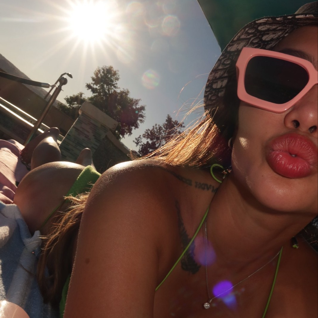 Snow is Female Escorts. | Kelowna | British Columbia | Canada | canadapleasure.com 