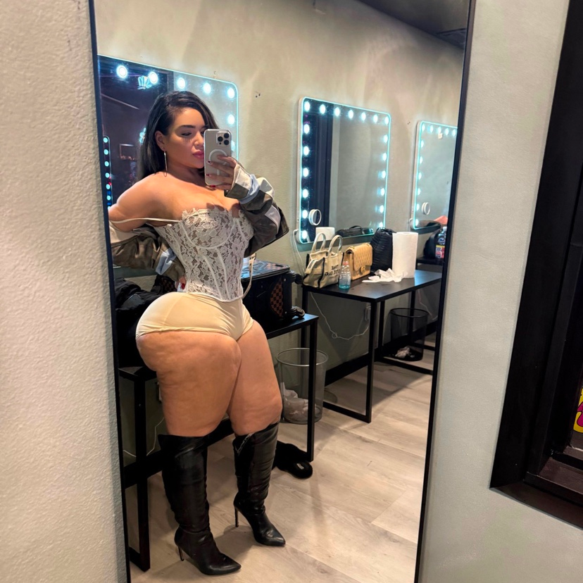 Cheri is Female Escorts. | Sherbrooke | Quebec | Canada | canadapleasure.com 