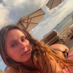 Chloe is Female Escorts. | Kingston | Ontario | Canada | canadapleasure.com 