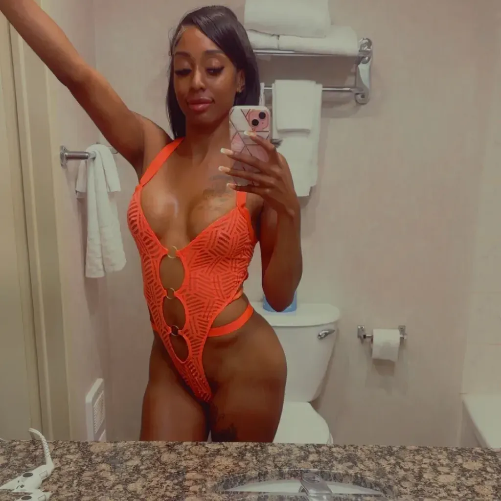 
                        Sasha
                     is Female Escorts. | Thunder Bay | Ontario | Canada | canadapleasure.com 