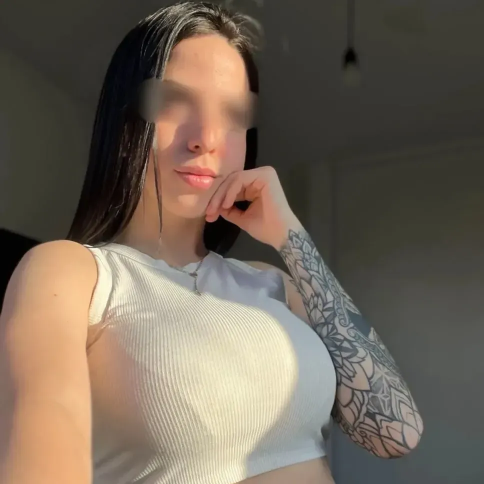 
                        Sara melons
                     is Female Escorts. | Yellowknife | Northwest Territories | Canada | canadapleasure.com 