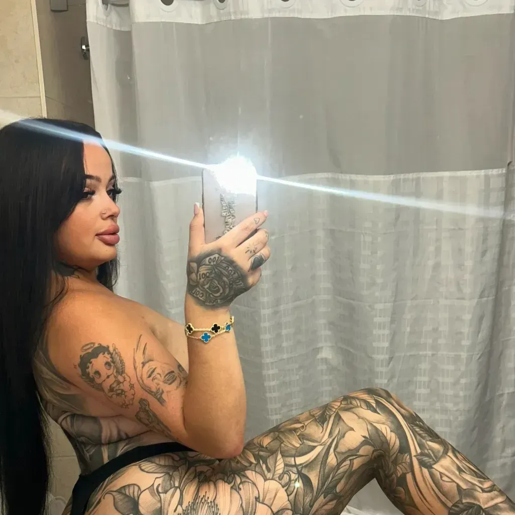 
                        Leah
                     is Female Escorts. | Barrie | Ontario | Canada | canadapleasure.com 