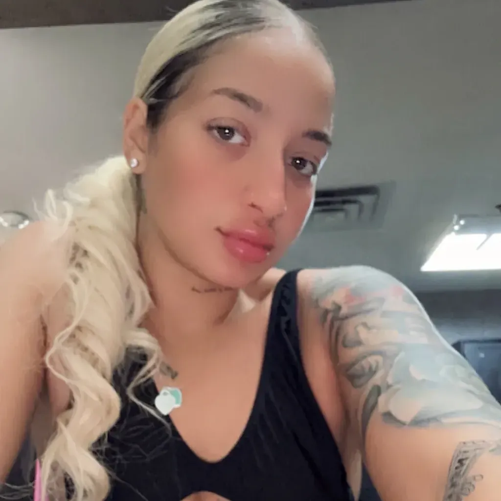 
                        sophie
                     is Female Escorts. | belleville | Ontario | Canada | canadapleasure.com 