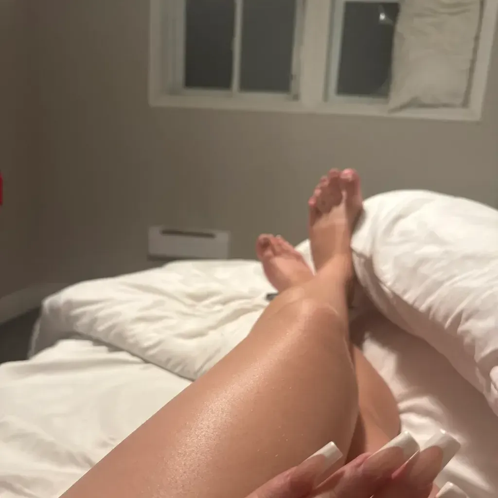 
                        Stella
                     is Female Escorts. | windsor | Ontario | Canada | canadapleasure.com 