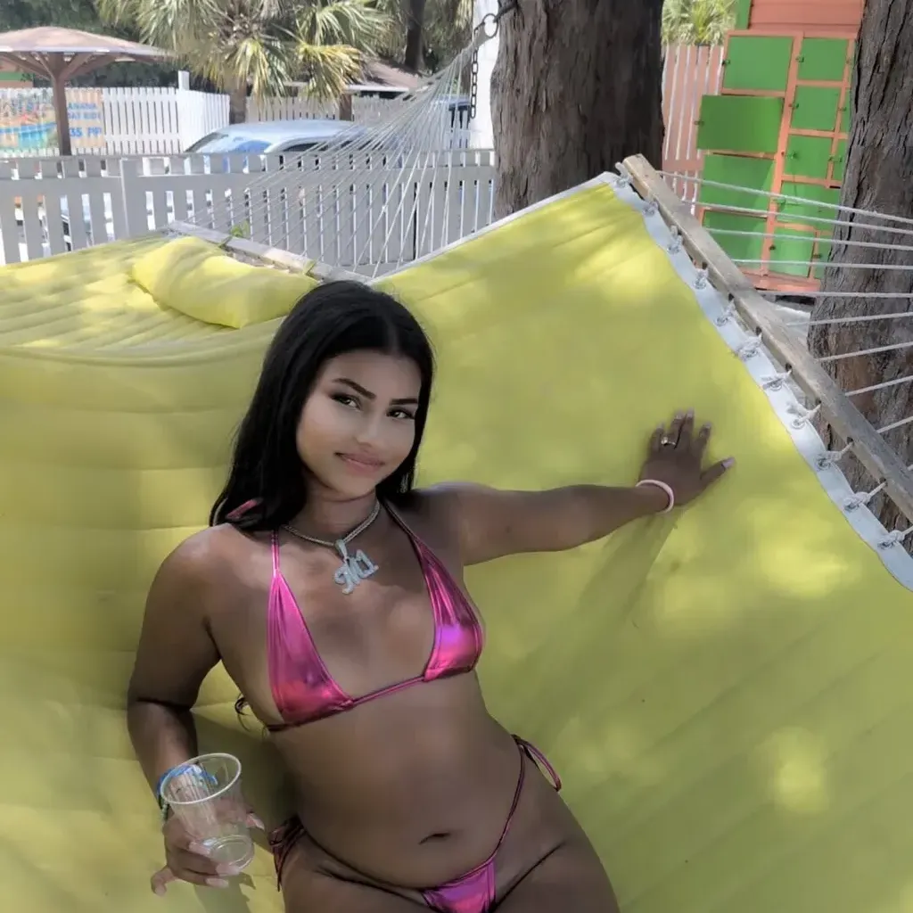 
                        Melissa
                     is Female Escorts. | windsor | Ontario | Canada | canadapleasure.com 