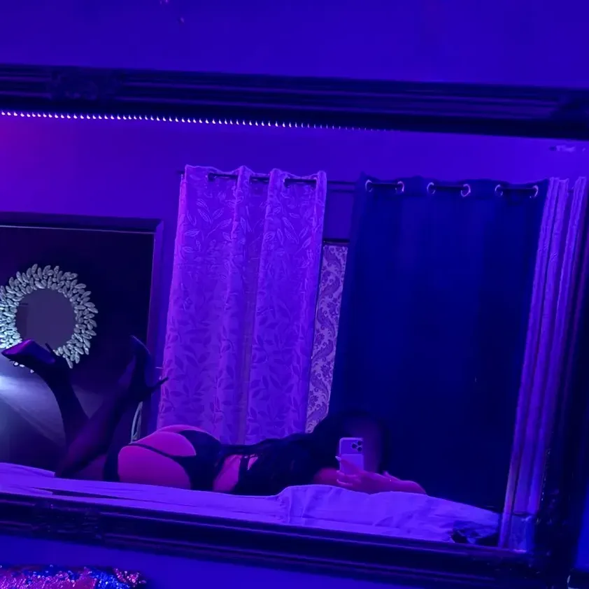 
                        Sapphire Fantasy Spa
                     is Female Escorts. | Regina | Saskatchewan | Canada | canadapleasure.com 