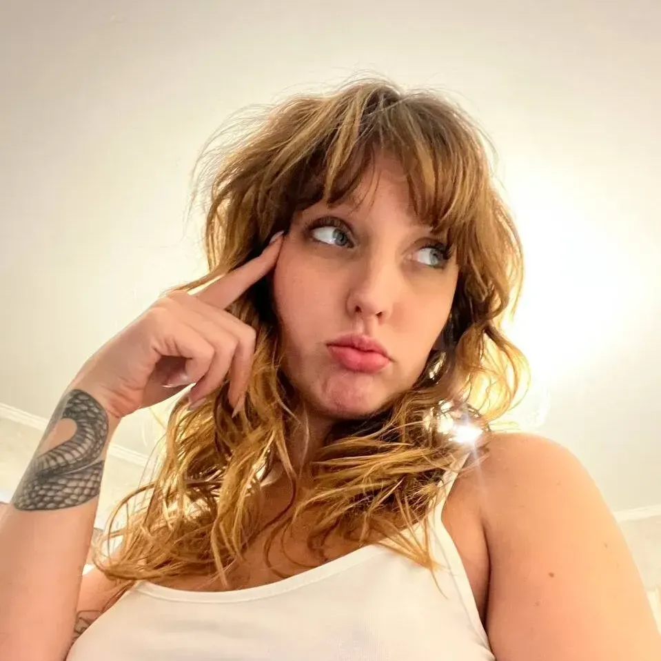 
                        Summer
                     is Female Escorts. | Guelph | Ontario | Canada | canadapleasure.com 