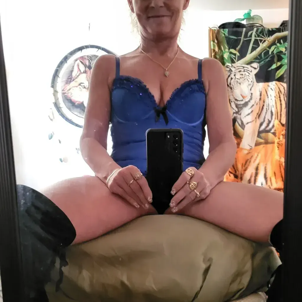 
                        Tabitha
                     is Female Escorts. | windsor | Ontario | Canada | canadapleasure.com 