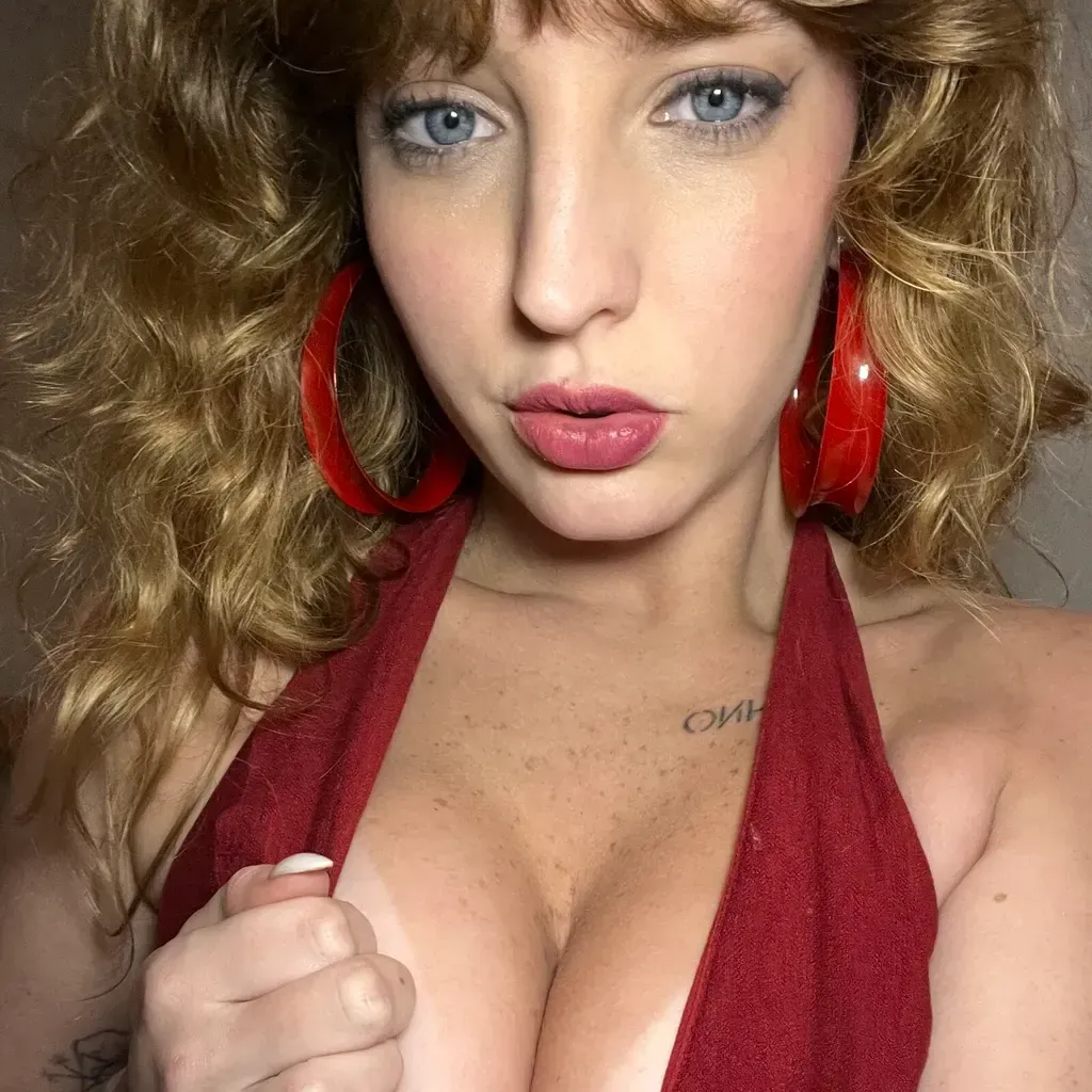 
                        Summer
                     is Female Escorts. | Hamilton | Ontario | Canada | canadapleasure.com 