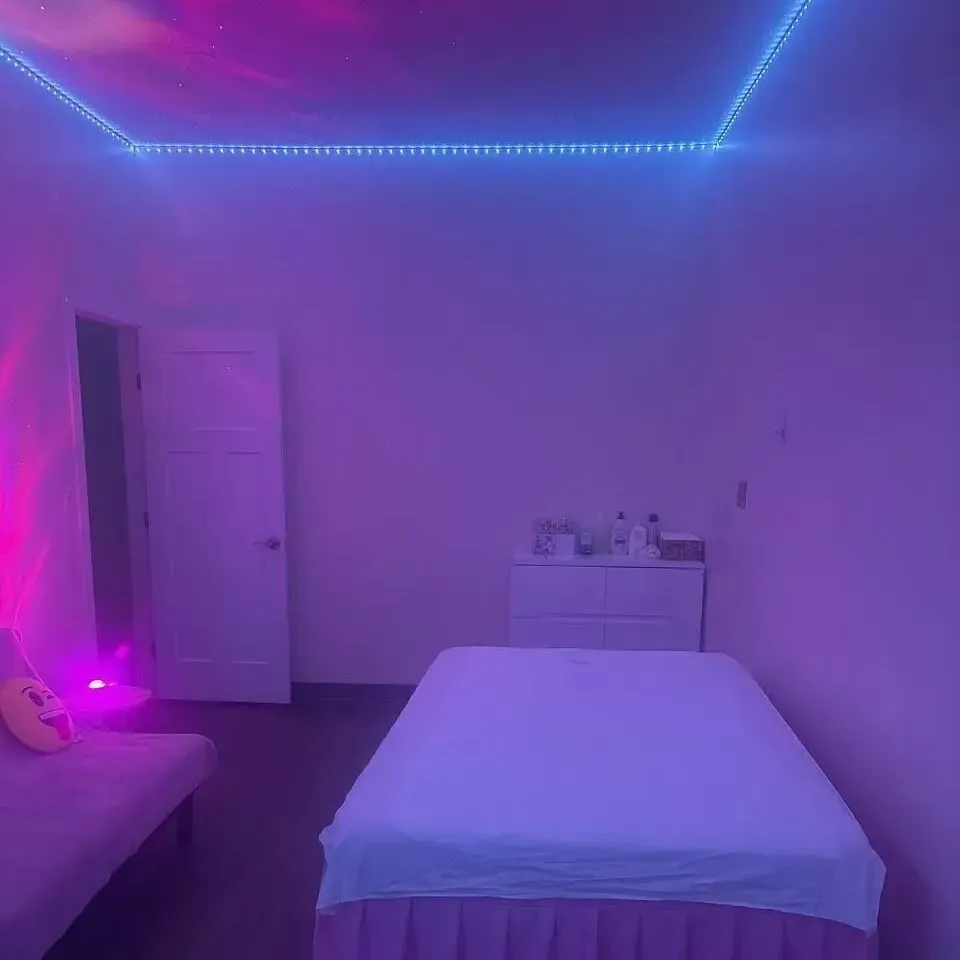 
                        Vast Kun Massage
                     is Female Escorts. | Saskatoon | Saskatchewan | Canada | canadapleasure.com 