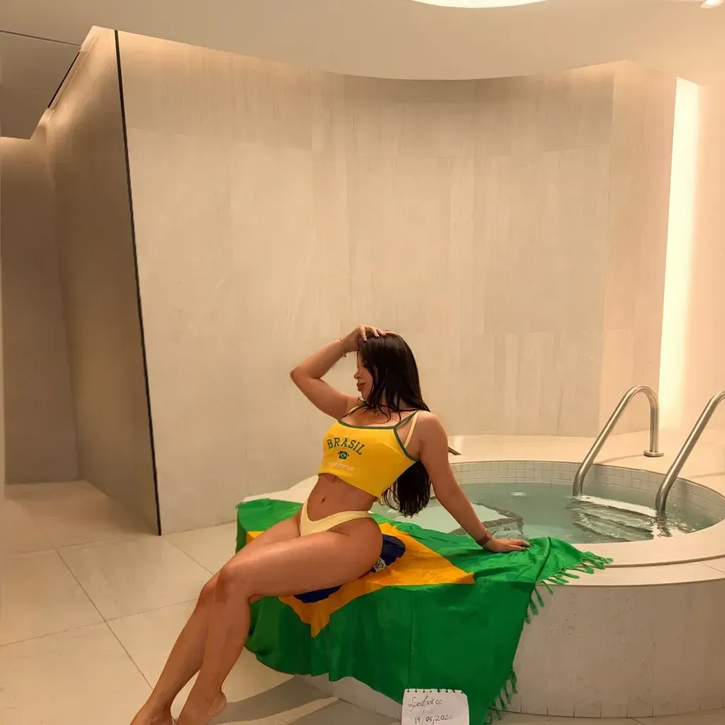 
                        Iza Brunette
                     is Female Escorts. | Toronto | Ontario | Canada | canadapleasure.com 