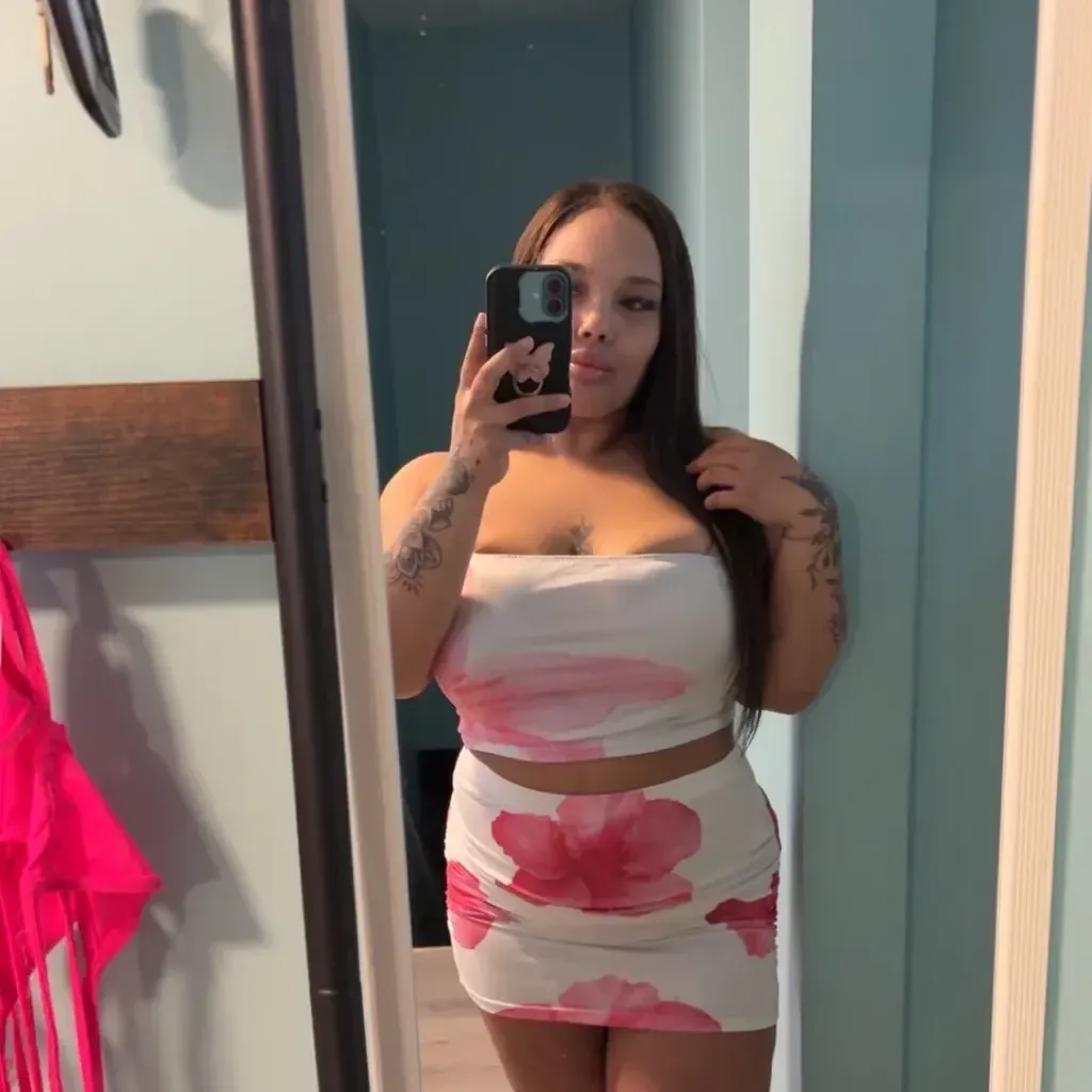 
                        DIAMOND slim thick
                     is Female Escorts. | Niagara | Ontario | Canada | canadapleasure.com 