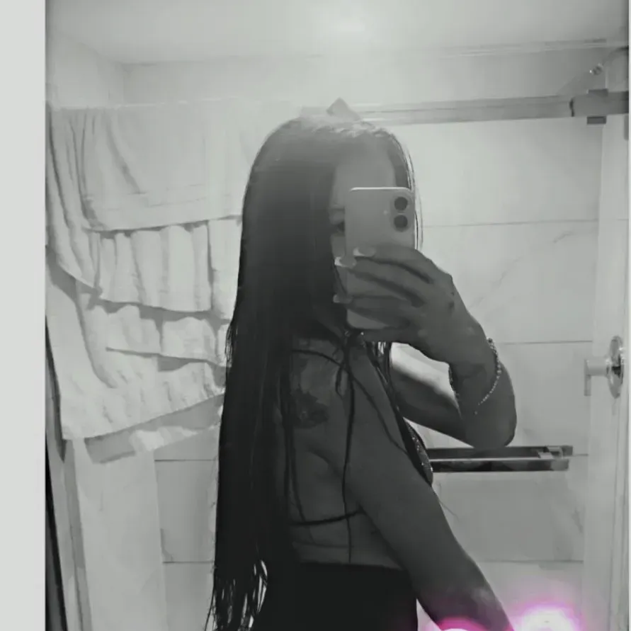 
                        Elle
                     is Female Escorts. | Hamilton | Ontario | Canada | canadapleasure.com 