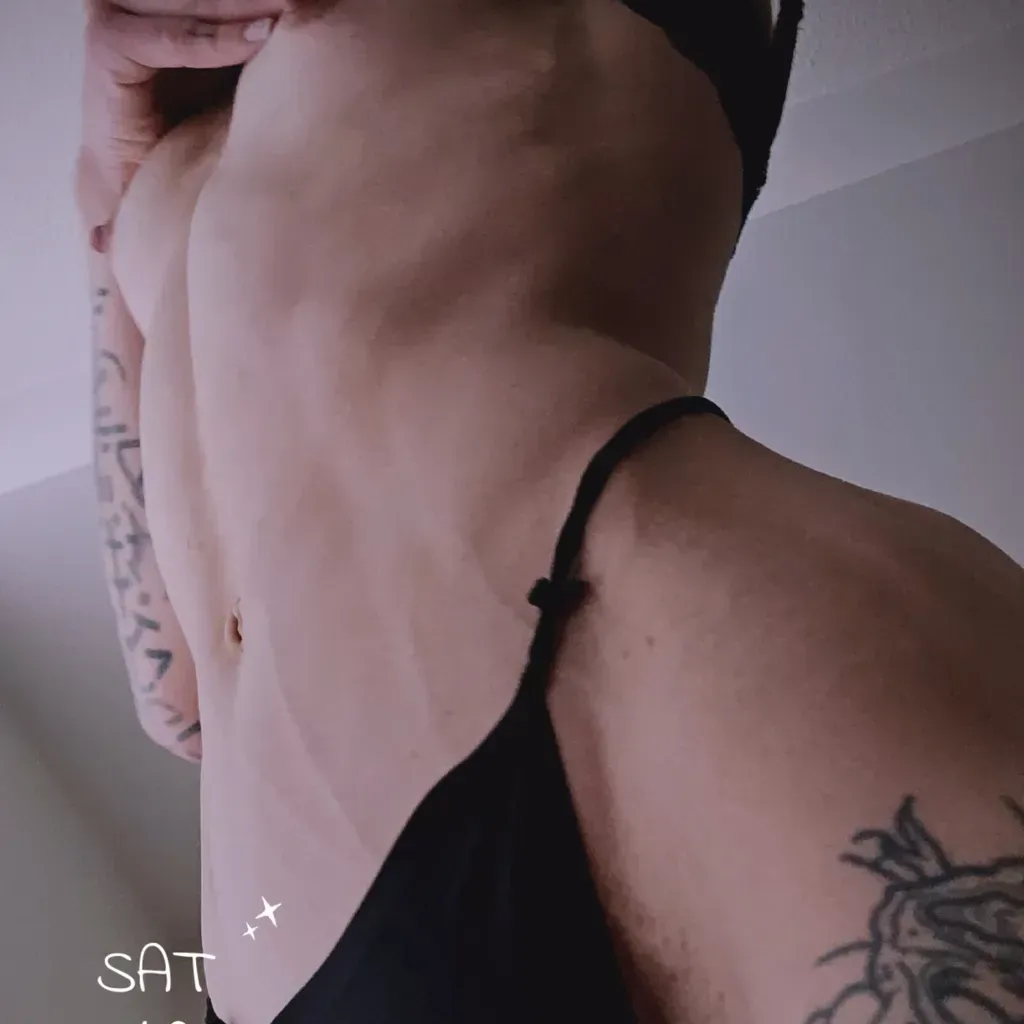 
                        Zoe  Leigh
                     is Female Escorts. | Calgary | Alberta | Canada | canadapleasure.com 