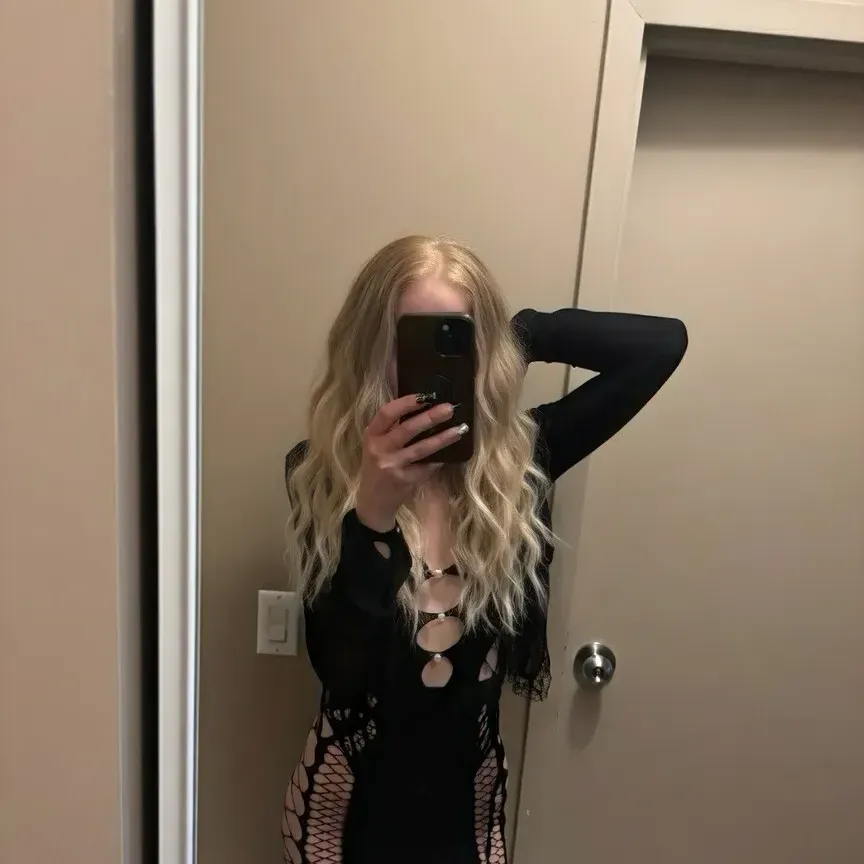 
                        Chelsea
                     is Female Escorts. | Calgary | Alberta | Canada | canadapleasure.com 